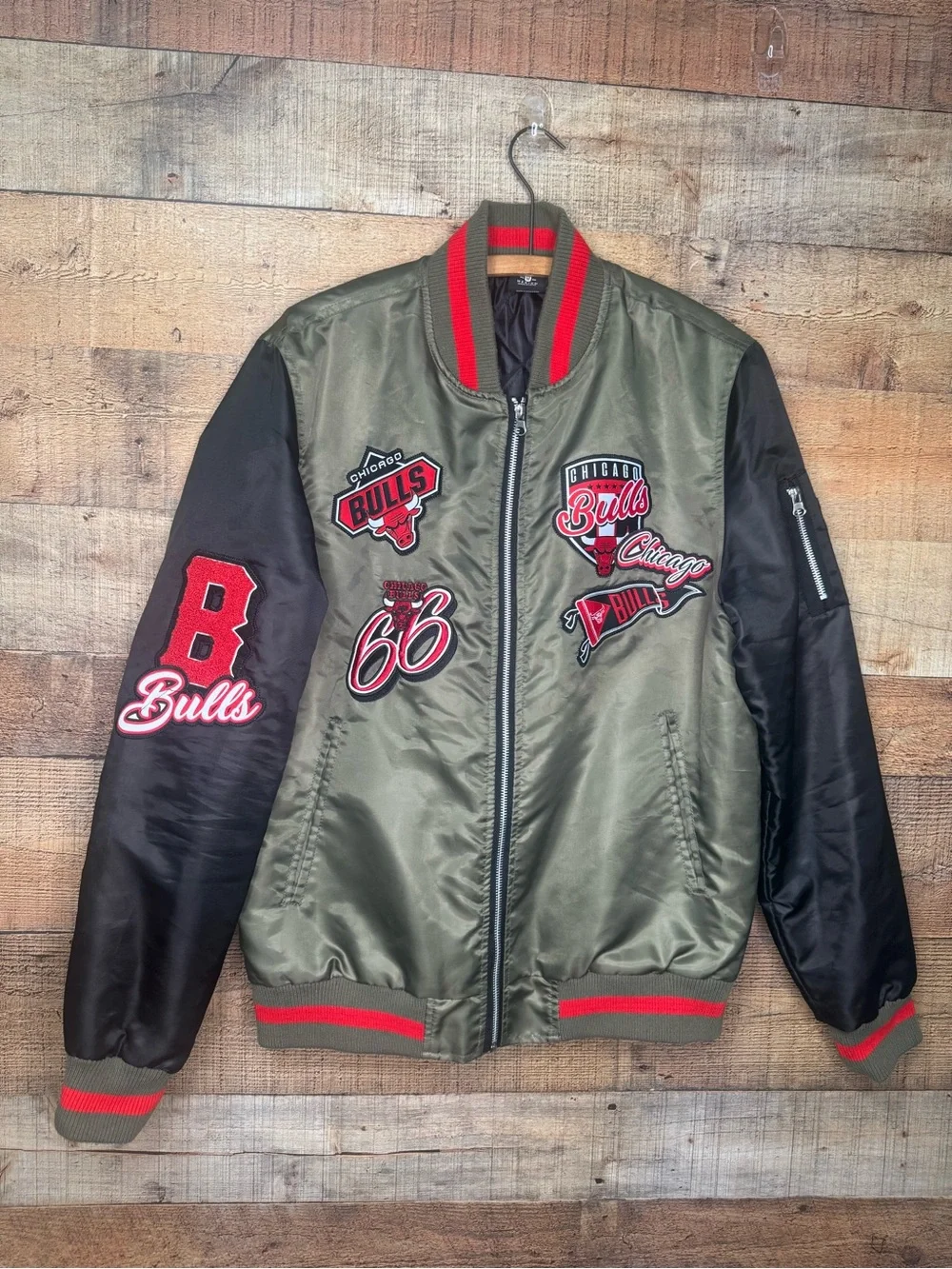 NBA Chicago Bulls Satin Bomber Jacket Mens 1966 logo Patches Basketball Medium